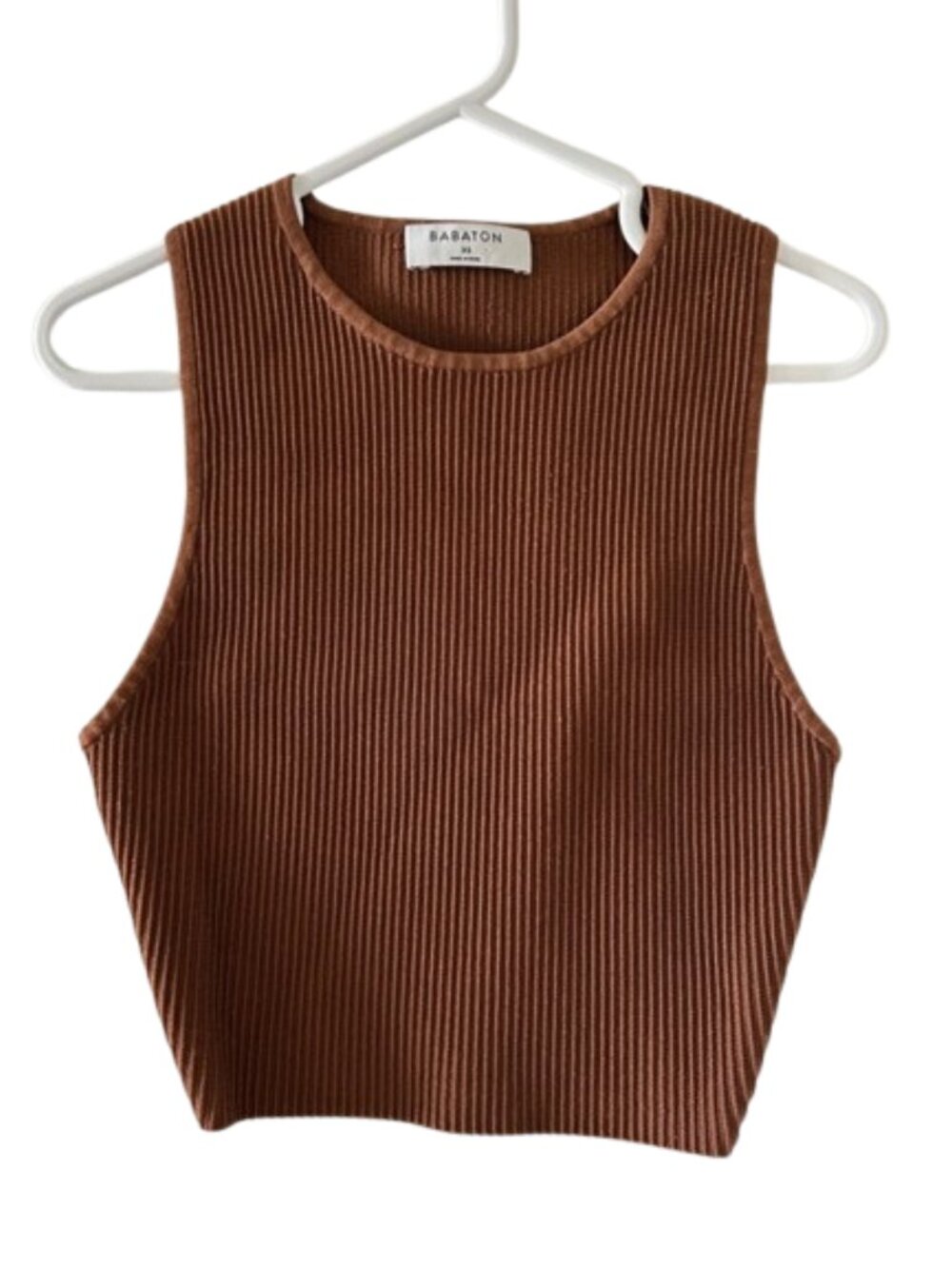 Babaton Ribbed Cropped Tank Top in Brown